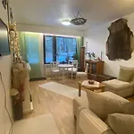 아파트 Arctic